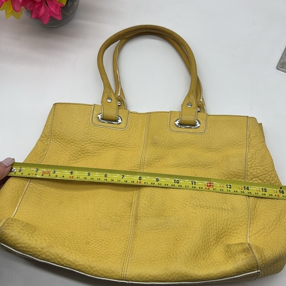 Levenger Yellow Soft Pebble Leather Shoulder Bag MCB8805A - Picture 12 of 16
